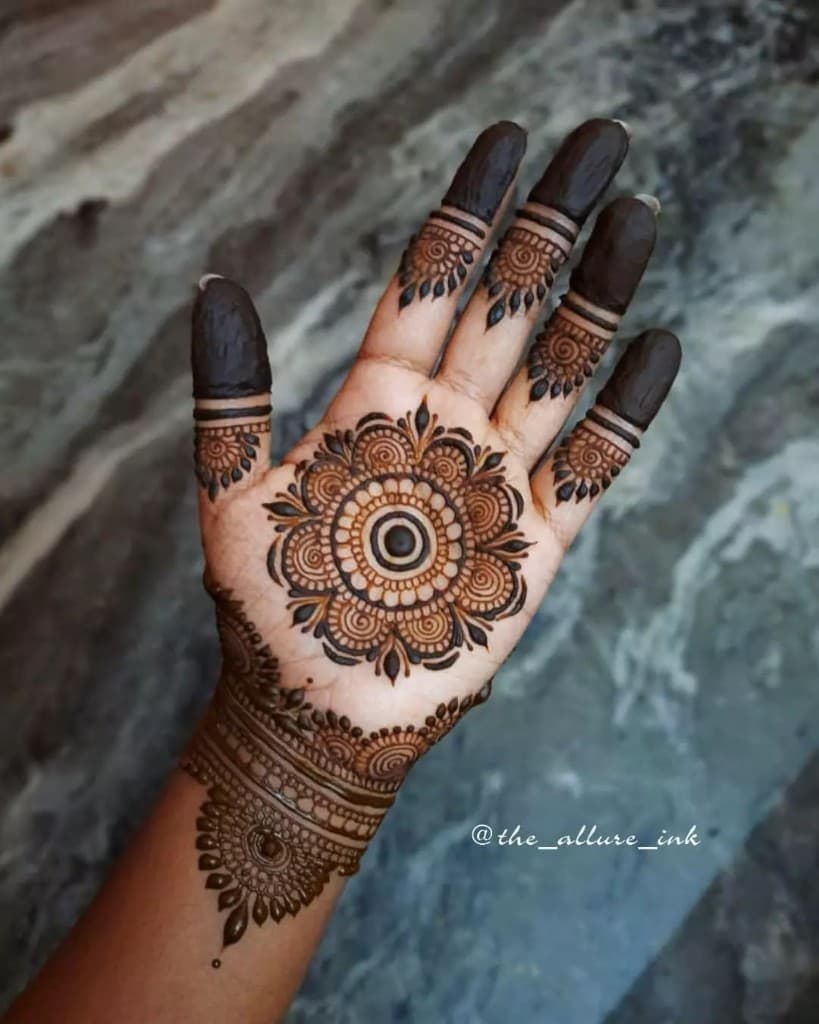 Palm mandala with wrist cuff