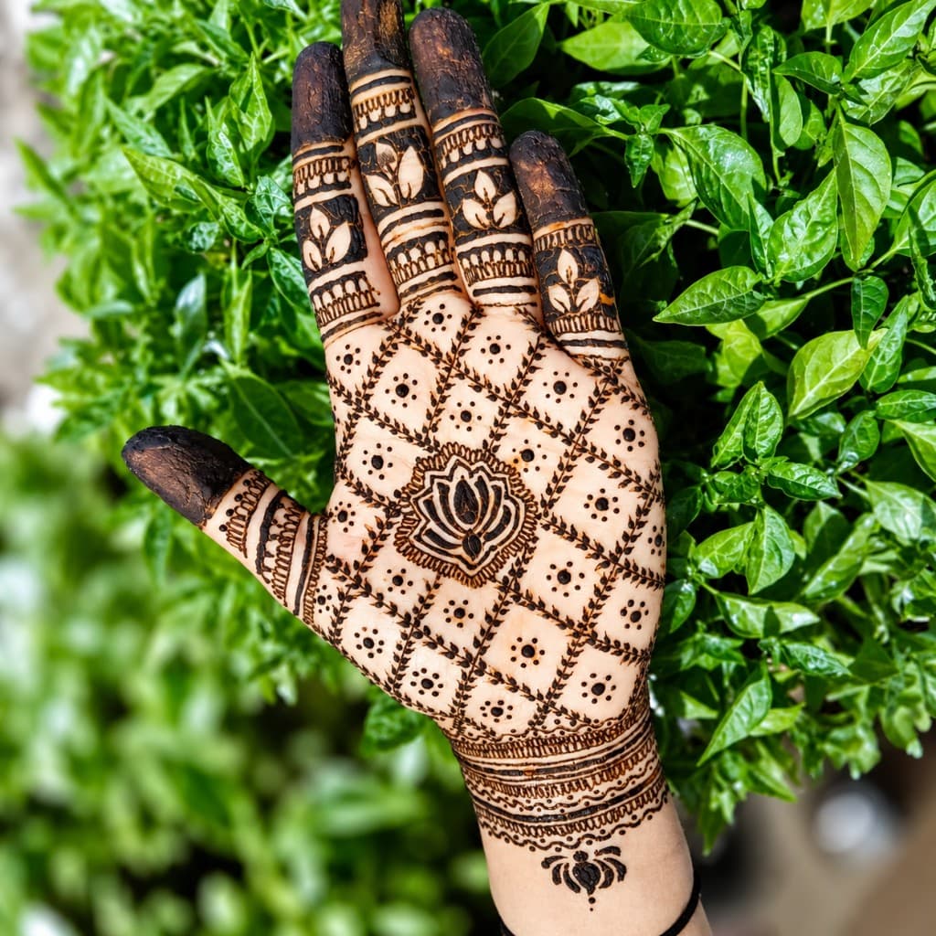 Shreya Festive Mehndi